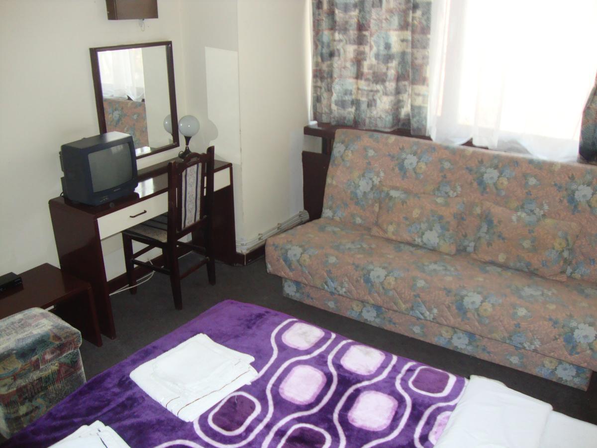 B&B Inex เนโกติน ภายนอก รูปภาพ