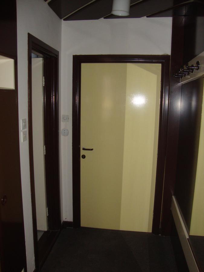 B&B Inex เนโกติน ภายนอก รูปภาพ